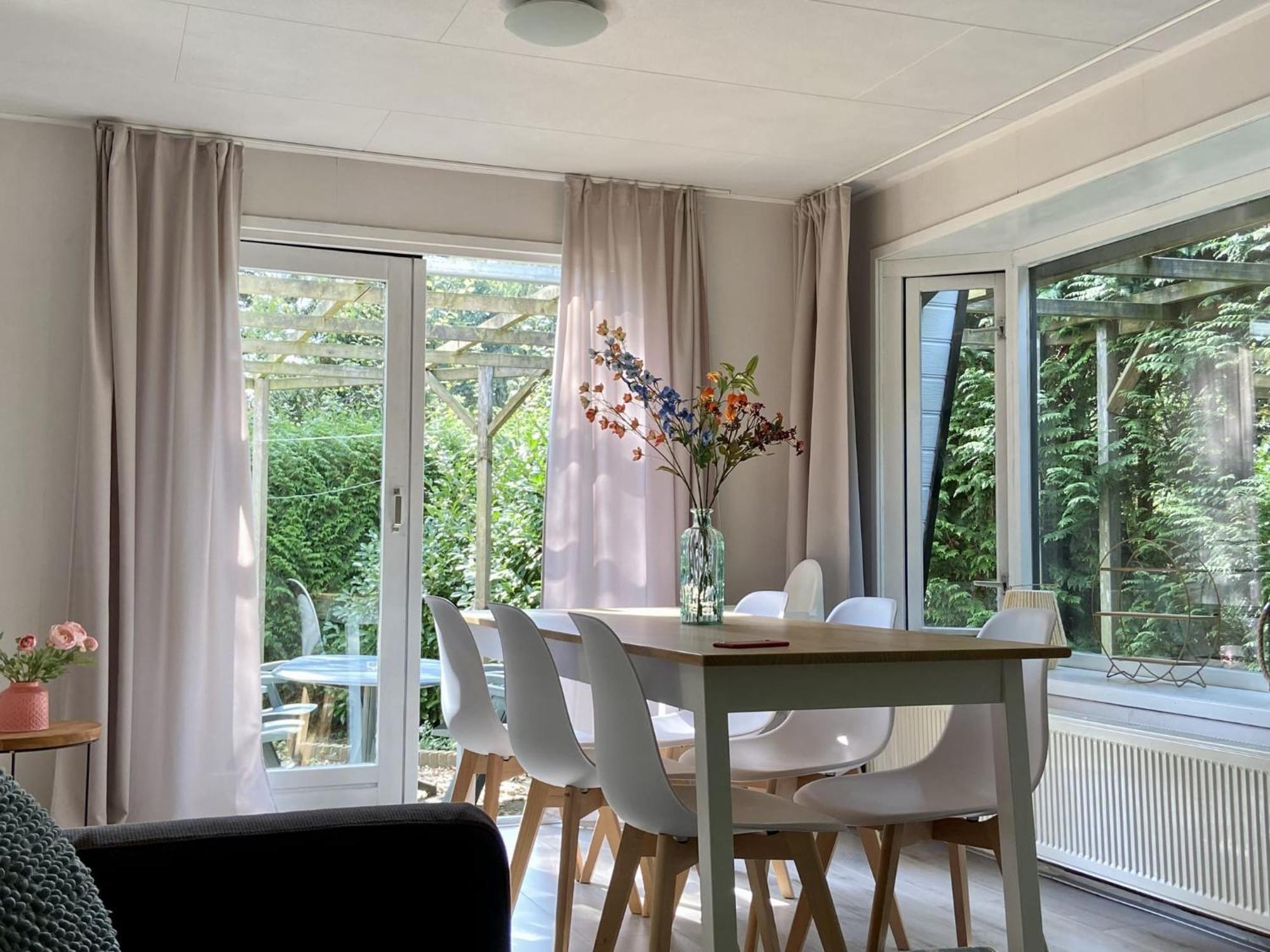 Veluwe Vakanties Chalets With Private Barrel Sauna - With Pool Bar And Restaurant Facilities In The Veluwe National Park Putten Exteriér fotografie