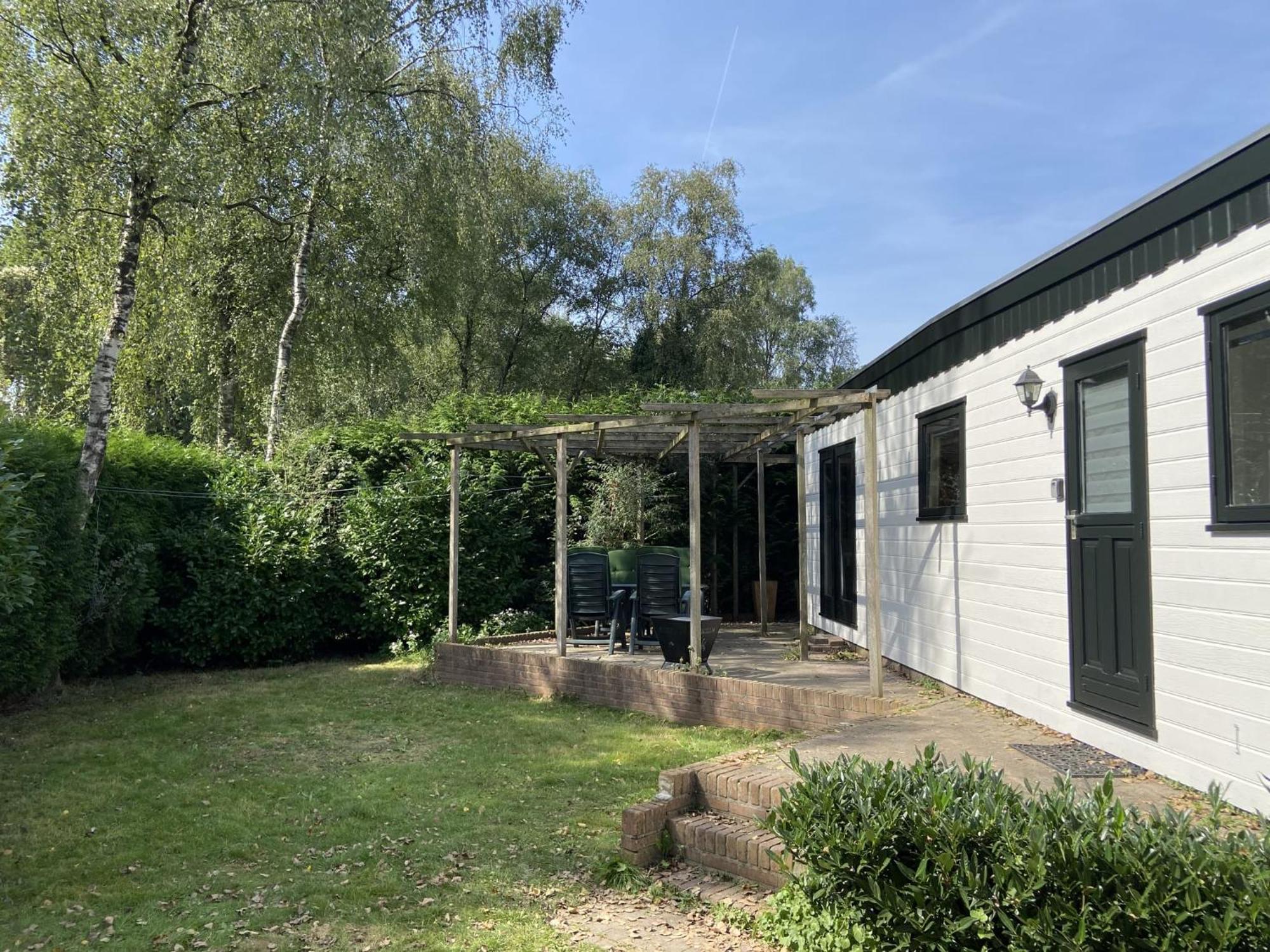 Veluwe Vakanties Chalets With Private Barrel Sauna - With Pool Bar And Restaurant Facilities In The Veluwe National Park Putten Exteriér fotografie