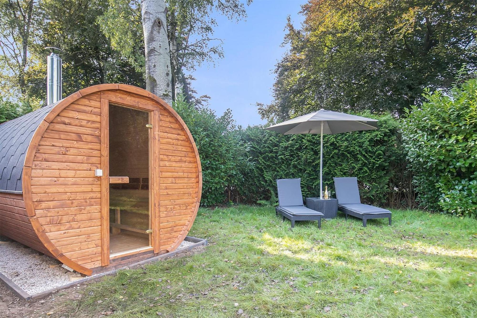 Veluwe Vakanties Chalets With Private Barrel Sauna - With Pool Bar And Restaurant Facilities In The Veluwe National Park Putten Exteriér fotografie